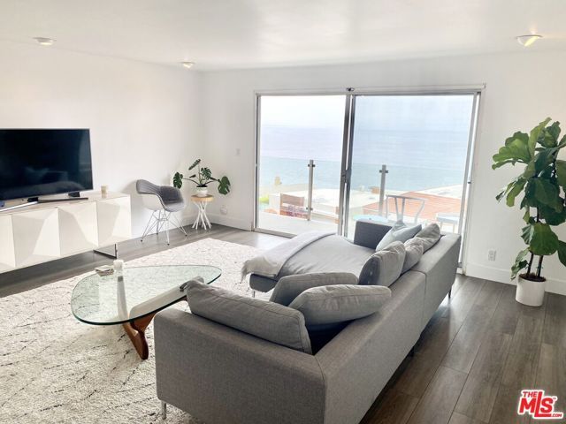 18203 COASTLINE Drive 1, Malibu, CA 90265