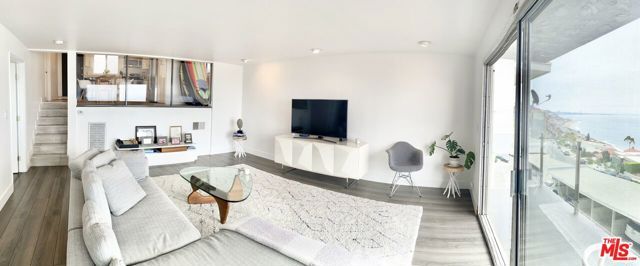 18203 COASTLINE Drive 1, Malibu, CA 90265