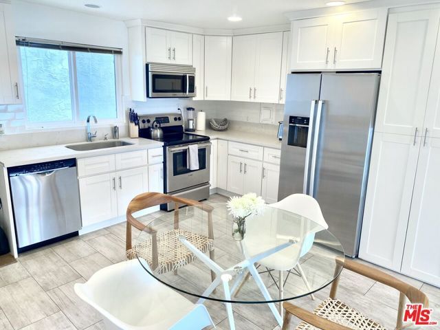 18203 COASTLINE Drive 1, Malibu, CA 90265