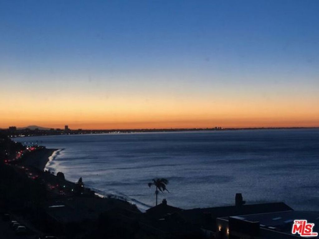 18203 COASTLINE Drive 1, Malibu, CA 90265