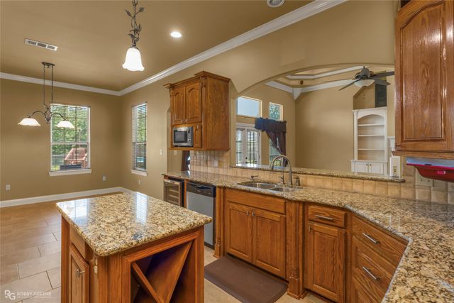 5605 Winder Circle E, Shreveport, LA 71129