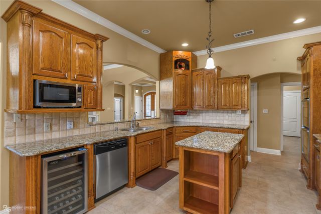 5605 Winder Circle E, Shreveport, LA 71129