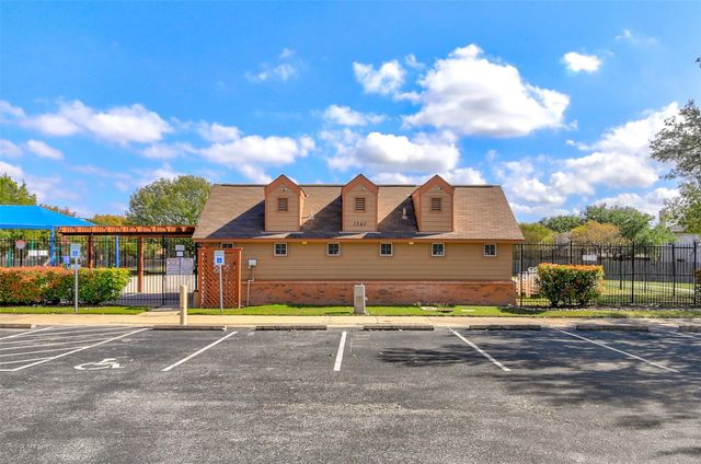 1504 Cora Marie DR, Pflugerville, TX 78660