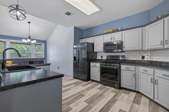 1504 Cora Marie DR, Pflugerville, TX 78660