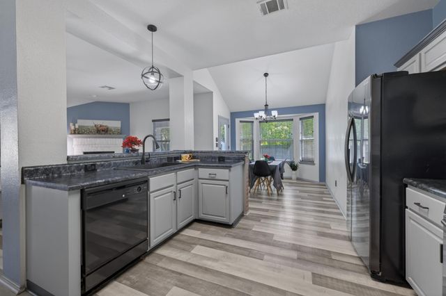 1504 Cora Marie DR, Pflugerville, TX 78660