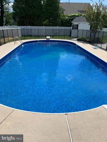 9 COTTONWOOD DR, Lumberton, NJ 08048