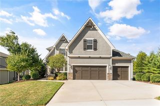 5900 Redbud Street, Shawnee, KS 66218