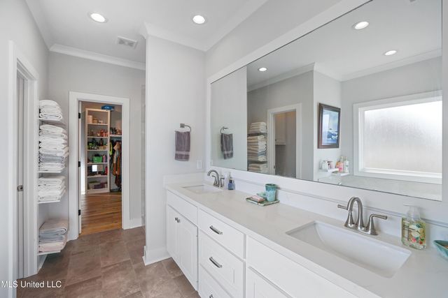 557 E Park Street, Canton, MS 39046