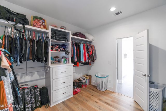 557 E Park Street, Canton, MS 39046