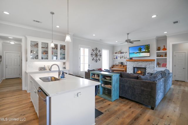 557 E Park Street, Canton, MS 39046