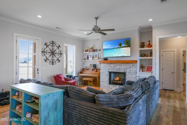 557 E Park Street, Canton, MS 39046