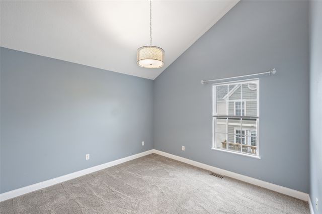 1106 Fieldstone Lane, Pleasant Hill, IA 50327