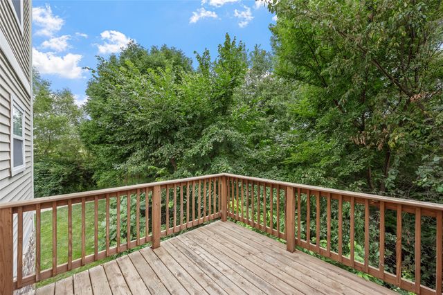 1106 Fieldstone Lane, Pleasant Hill, IA 50327
