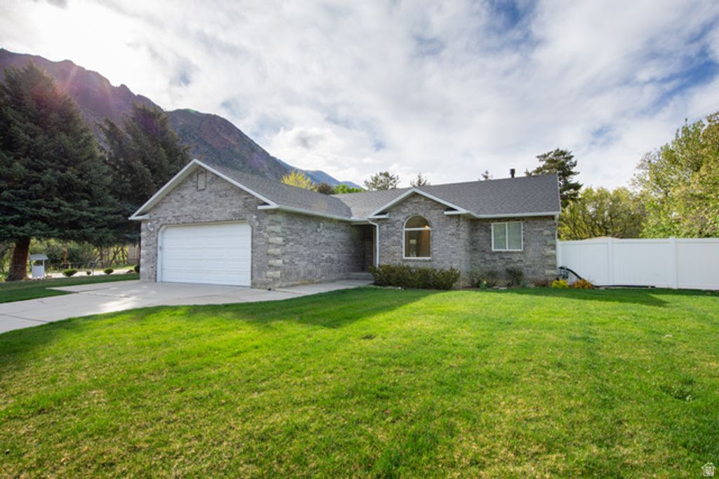 1020 E OAKHILL DR, Alpine, UT 84004