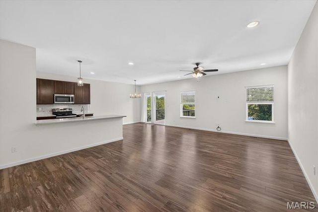 417 Timber Valley Trail, Fenton, MO 63026