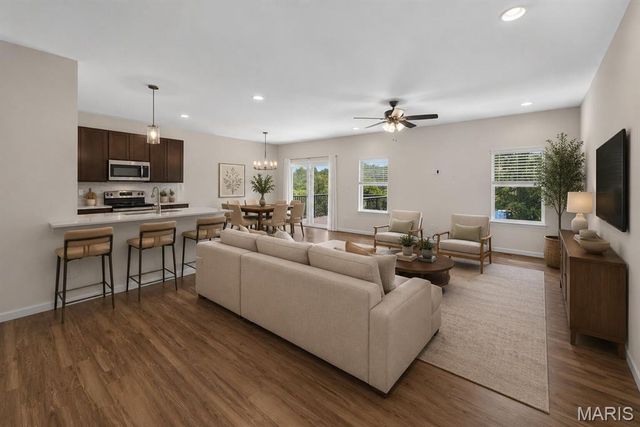 417 Timber Valley Trail, Fenton, MO 63026