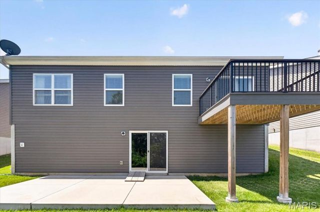 417 Timber Valley Trail, Fenton, MO 63026
