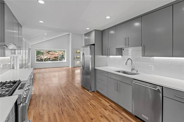 524 W Adams Street, Fayetteville, AR 72701