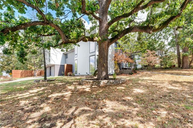 524 W Adams Street, Fayetteville, AR 72701