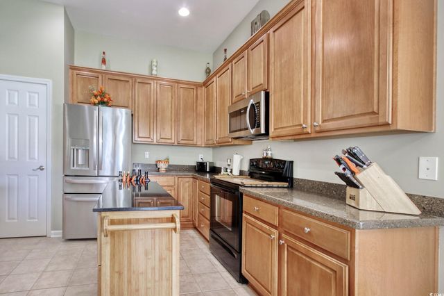 47 Pinfeather Dr., Murrells Inlet, SC 29576
