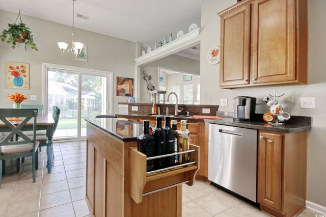 47 Pinfeather Dr., Murrells Inlet, SC 29576