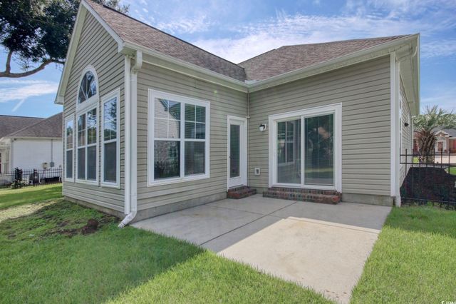 47 Pinfeather Dr., Murrells Inlet, SC 29576
