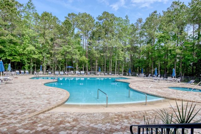 47 Pinfeather Dr., Murrells Inlet, SC 29576