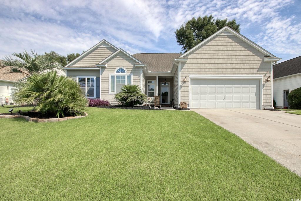 47 Pinfeather Dr., Murrells Inlet, SC 29576