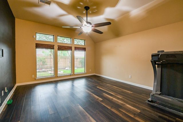 629 Pelican Harbour Drive, Texas City, TX 77590
