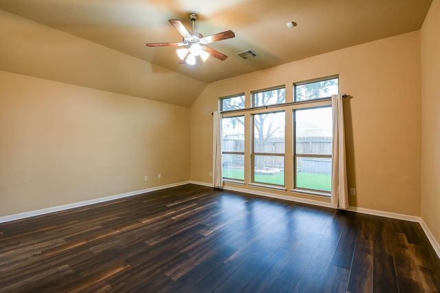 629 Pelican Harbour Drive, Texas City, TX 77590