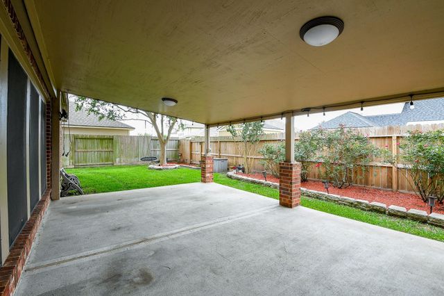 629 Pelican Harbour Drive, Texas City, TX 77590