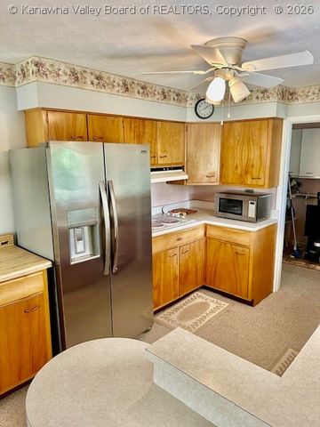 138 Shady Breeze Lane, Elkview, WV 25071