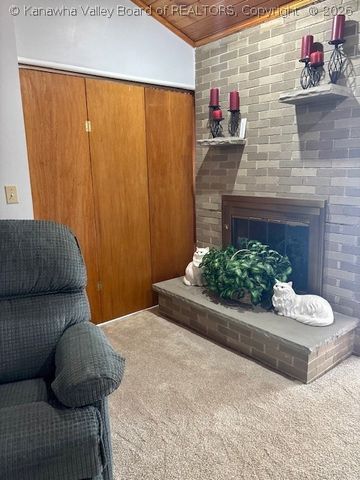 138 Shady Breeze Lane, Elkview, WV 25071