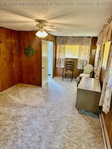 138 Shady Breeze Lane, Elkview, WV 25071