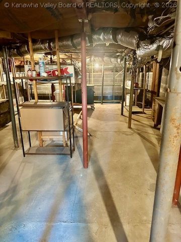 138 Shady Breeze Lane, Elkview, WV 25071