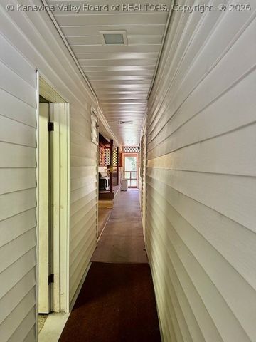 138 Shady Breeze Lane, Elkview, WV 25071