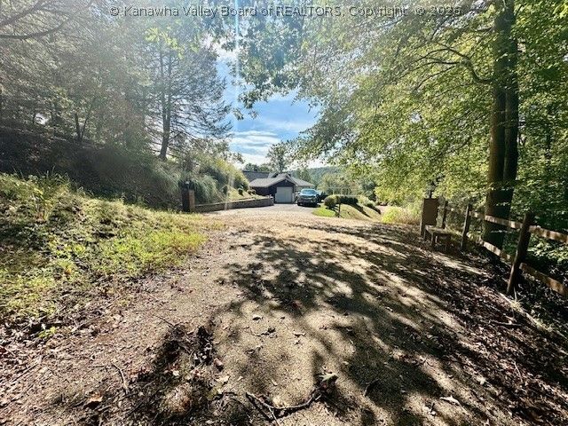 138 Shady Breeze Lane, Elkview, WV 25071