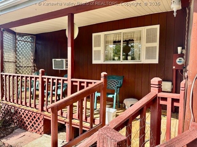 138 Shady Breeze Lane, Elkview, WV 25071