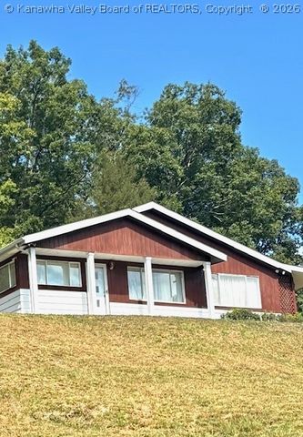 138 Shady Breeze Lane, Elkview, WV 25071