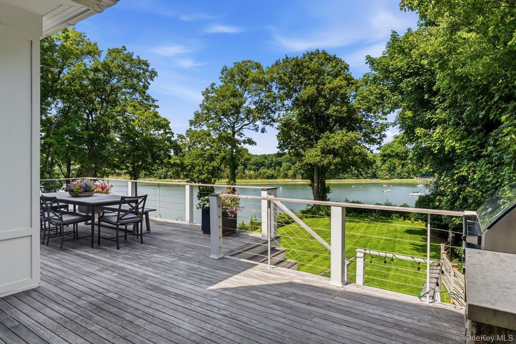 51 School Lane, Lloyd Harbor, NY 11743 — photo 4