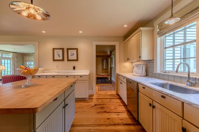 915 Peterkin Hill Road, Woodstock, VT 05091