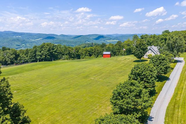 915 Peterkin Hill Road, Woodstock, VT 05091