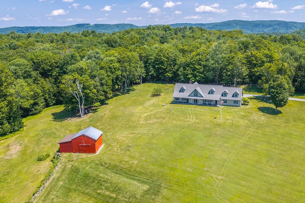 915 Peterkin Hill Road, Woodstock, VT 05091