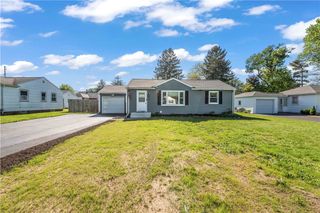 45 Cloverdale Road, Greece, NY 14616