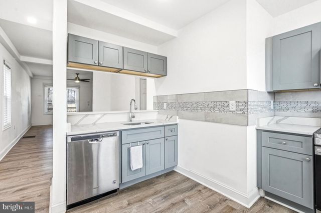 11 E ATLANTIC AVE, Audubon, NJ 08106