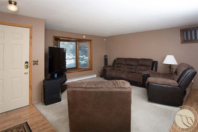 587 Chokecherry Place, Billings, MT 59102