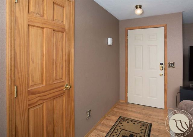 587 Chokecherry Place, Billings, MT 59102