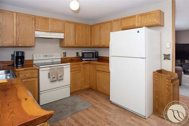 587 Chokecherry Place, Billings, MT 59102