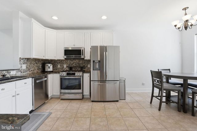 13940 GREENDALE DR, Woodbridge, VA 22191
