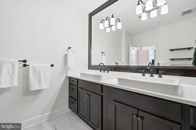 13940 GREENDALE DR, Woodbridge, VA 22191
